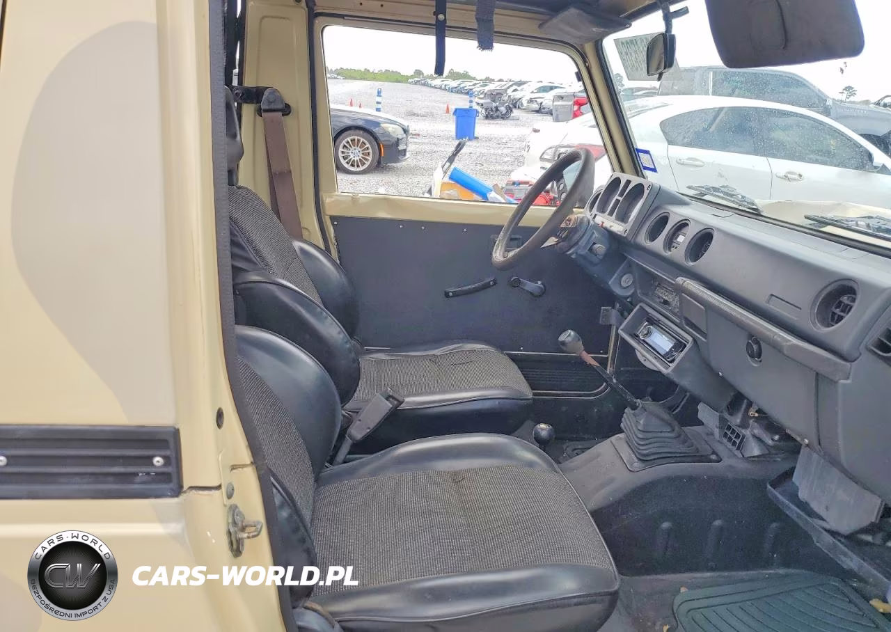 1987 Suzuki Samurai VIN:JS3JC51C9H4194227 - 10