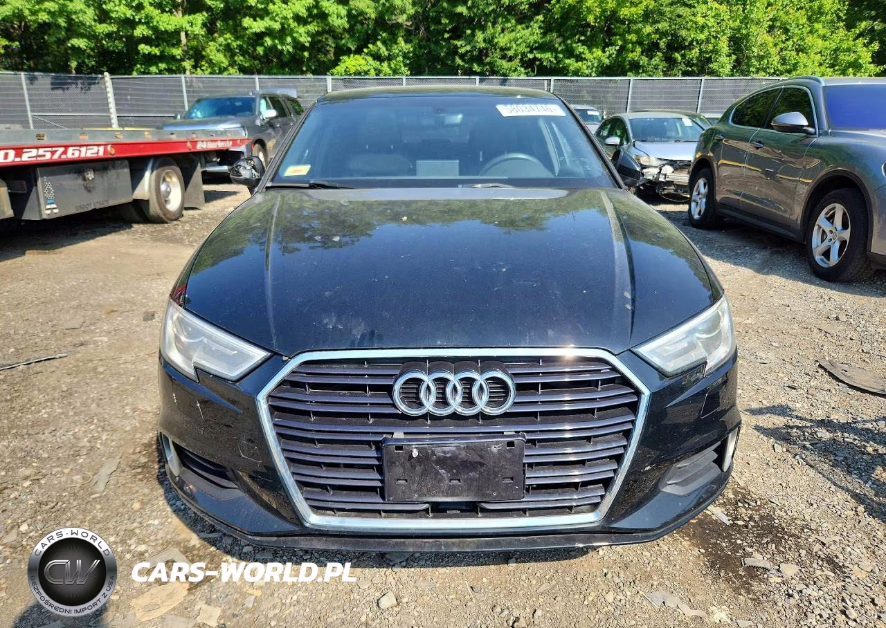 2018 Audi A3 Premium VIN:WAUAUGFF9J1028739 - 5