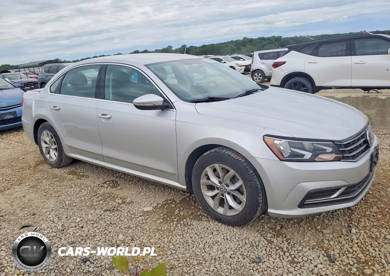 2017 Volkswagen Passat S VIN:1VWAT7A33HC059399 - 4
