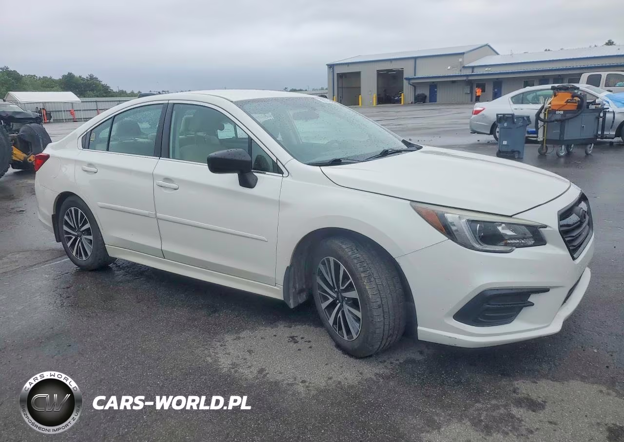 2018 Subaru Legacy 2.5I VIN:4S3BNAB60J3014501 - 4