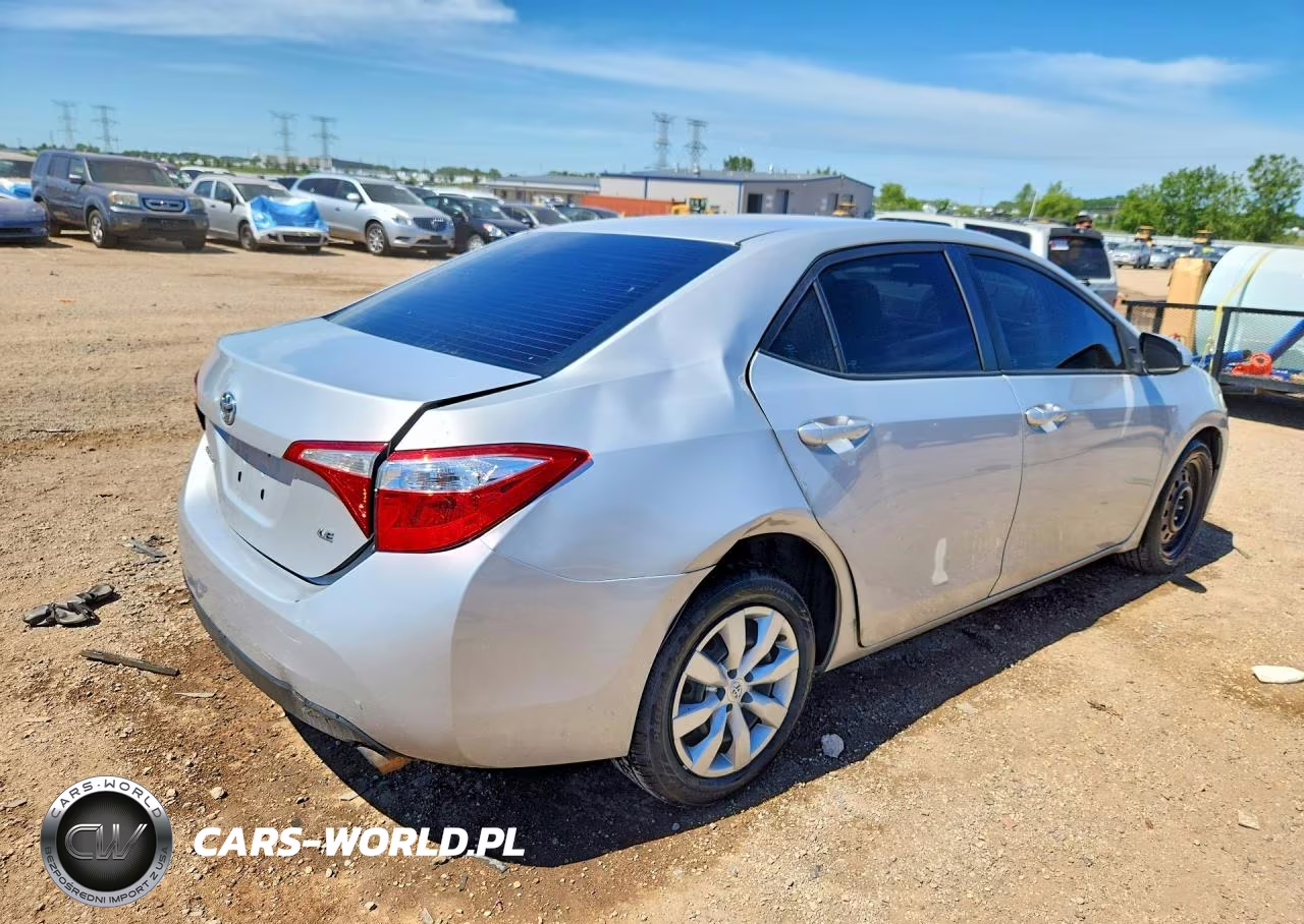 2015 Toyota Corolla Le VIN:2T1BURHE1FC467296 - 3