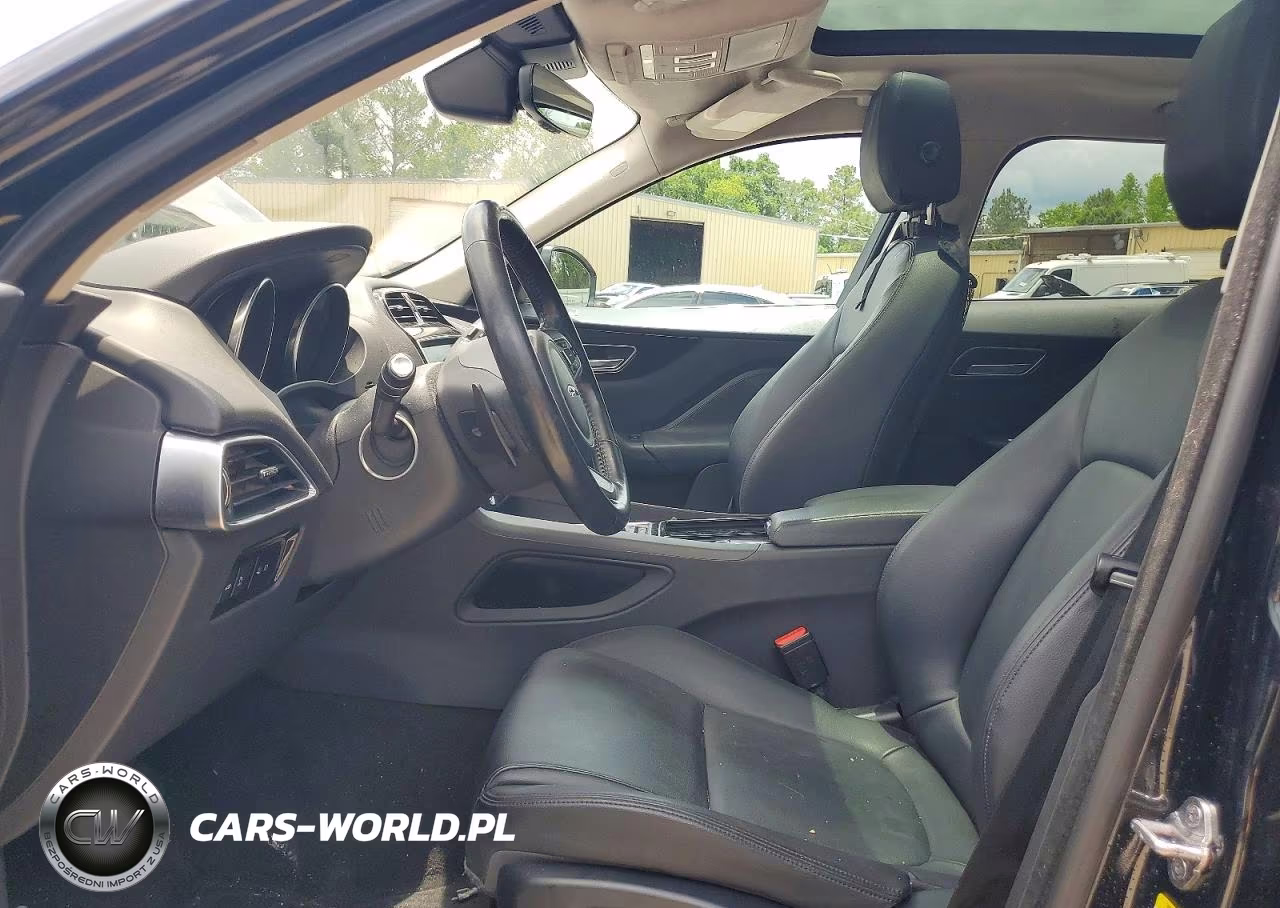 2019 Jaguar F-Pace Premium VIN:SADCJ2FN4KA365212 - 7