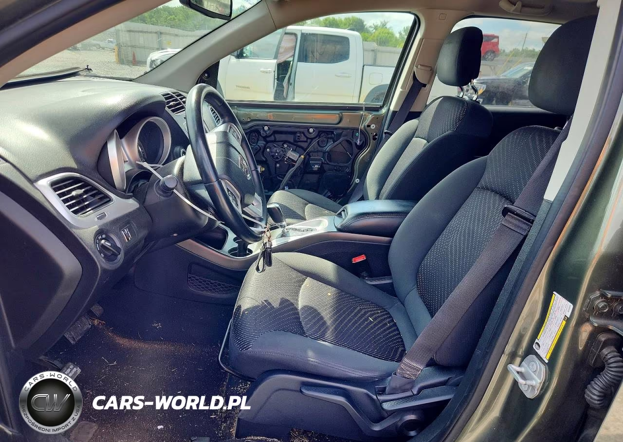 2018 Dodge Journey Se VIN:3C4PDCAB8JT445661 - 7