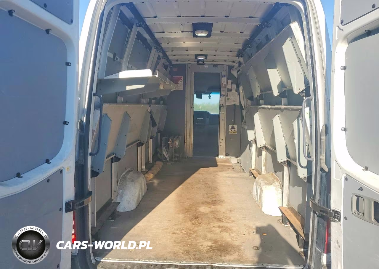 2012 Mercedes-Benz Sprinter 2500 Delivery Van VIN:WD3PE8CB0C5692998 - 10