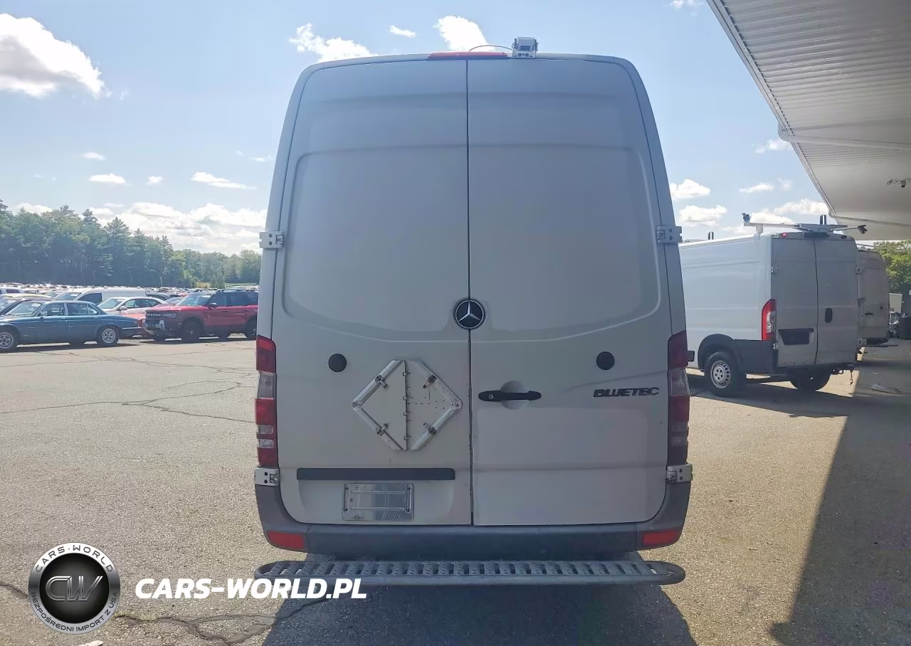 2012 Mercedes-Benz Sprinter 2500 Delivery Van VIN:WD3PE8CB0C5692998 - 6