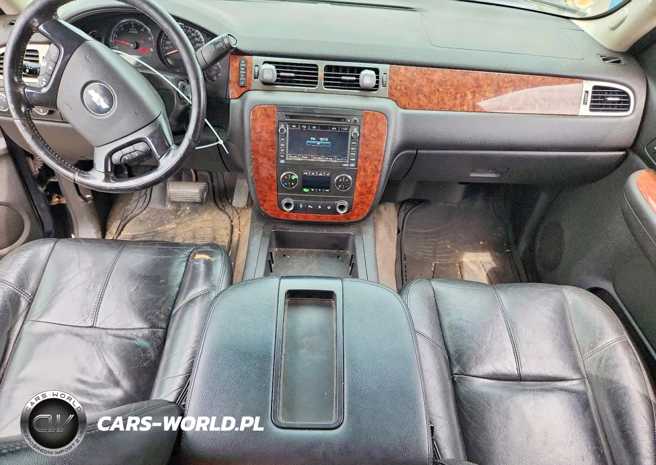 2007 Chevrolet Tahoe K1500 VIN:1GNFK130X7J238097 - 8