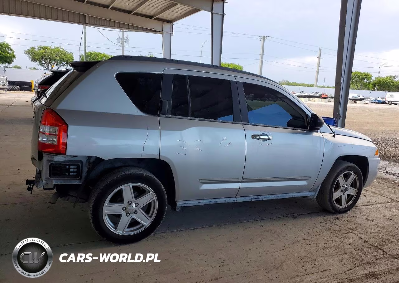 2010 Jeep Compass Sport VIN:1J4NT4FB8AD600301 - 3