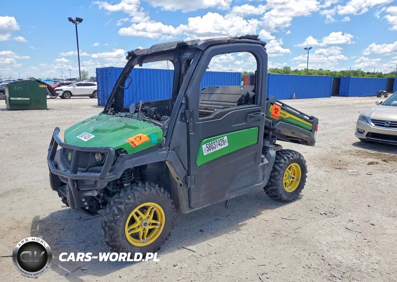 2021 John Deere Xuv835R Utility Vehicle VIN:1M0835RAVMM043048 - 2