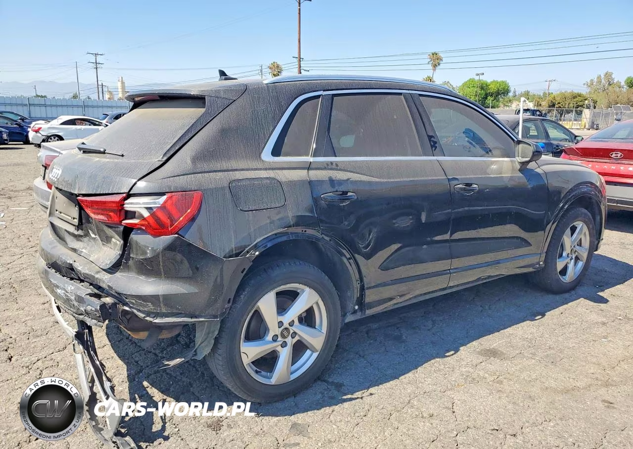 2021 Audi Q3 Premium 40 VIN:WA1AUCF3XM1132169 - 3