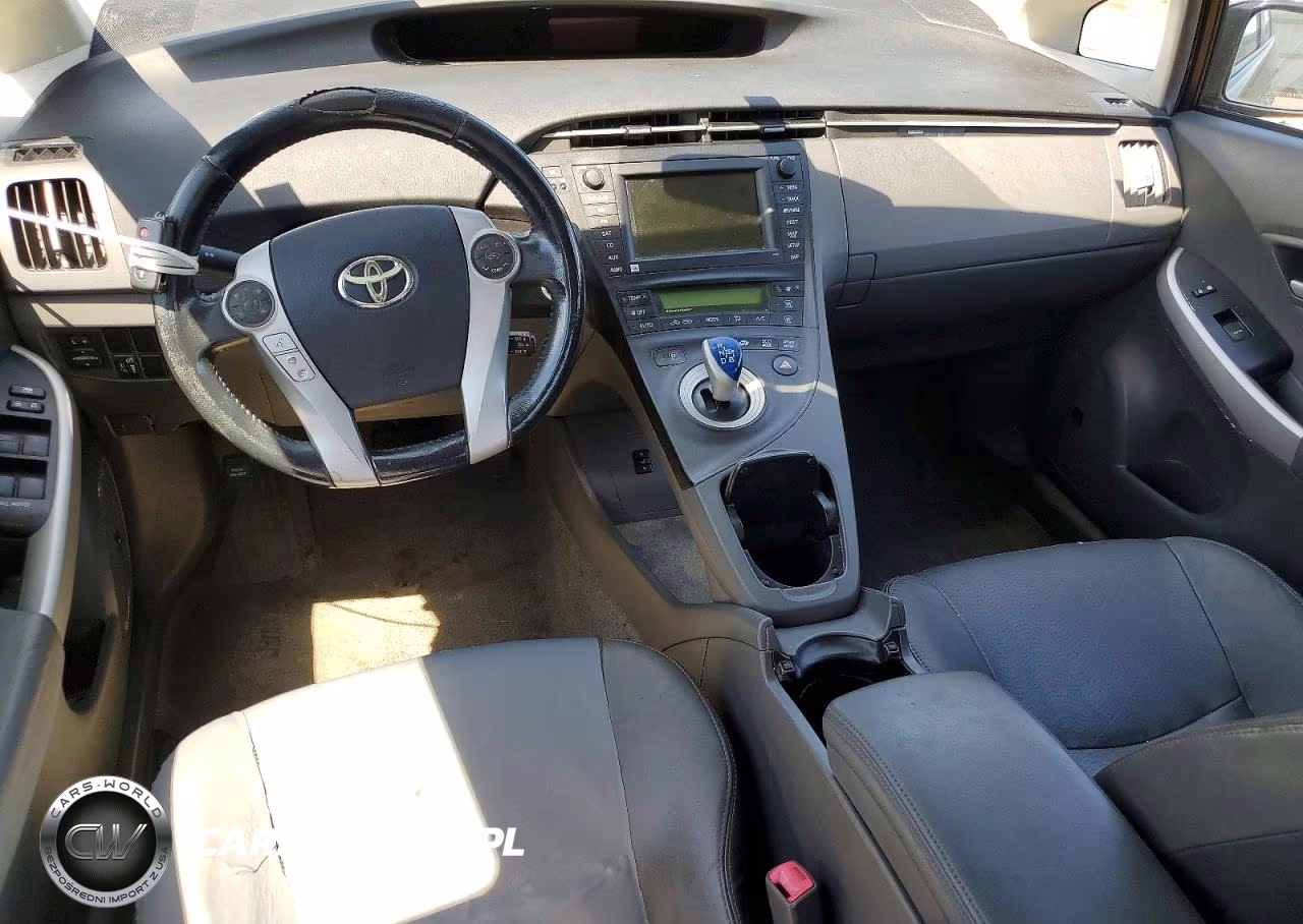 2011 Toyota Prius Four VIN:JTDKN3DU7B0287297 - 8