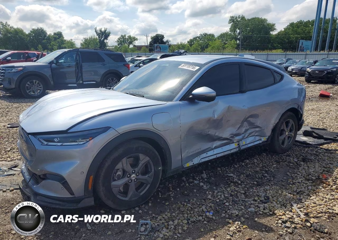 2022 Ford Mustang Mach-E Select
