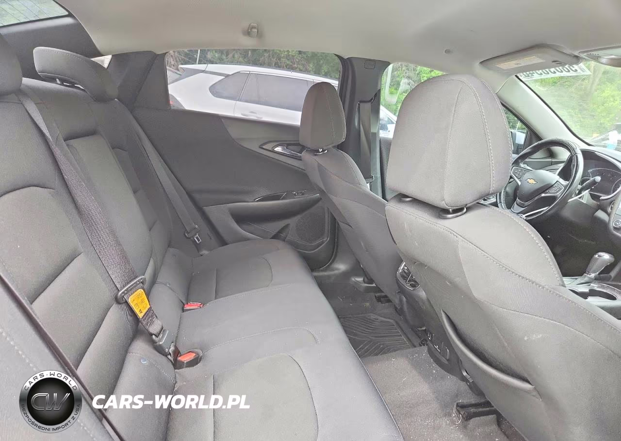 2017 Chevrolet Malibu Lt VIN:1G1ZE5ST6HF142867 - 10