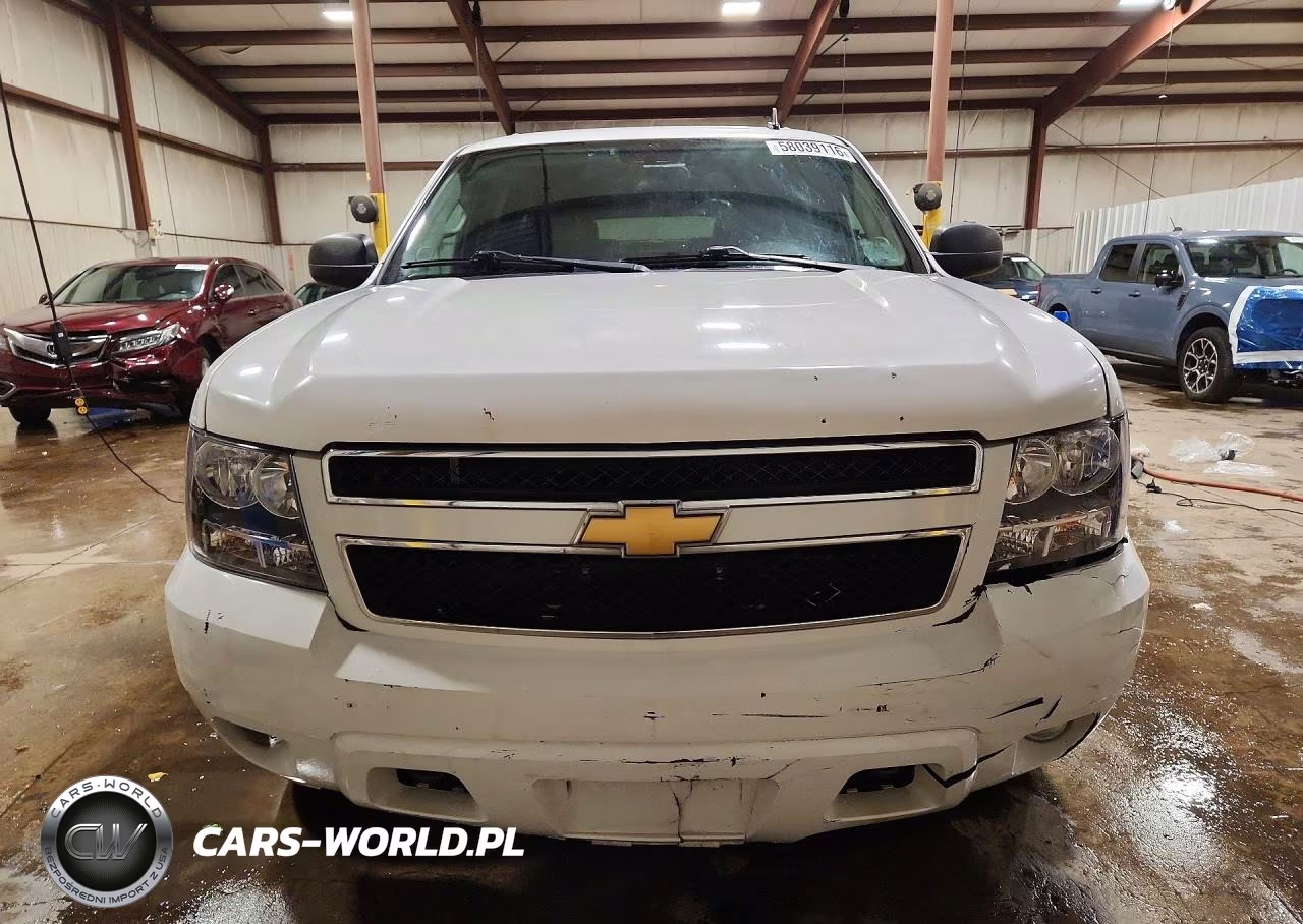 2011 Chevrolet Suburban K1500 VIN:1GNSK5E36BR260055 - 5