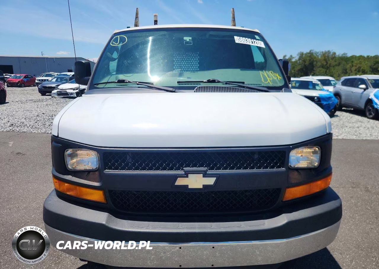 2015 Chevrolet Express 2500 Cargo Delivery Van VIN:1GCWGFCF0F1268719 - 5