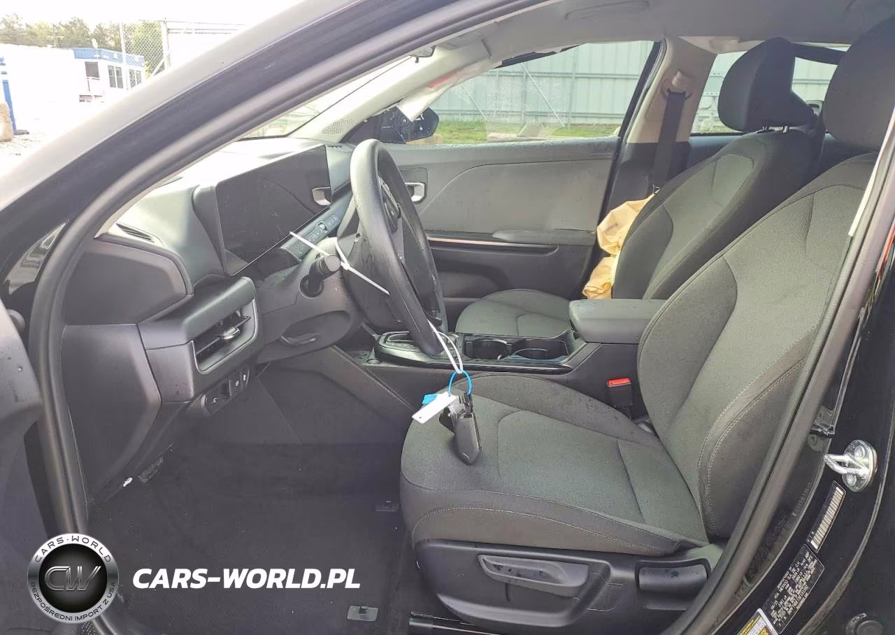 2025 Kia K4 Lxs VIN:3KPFT4DE1SE131592 - 7