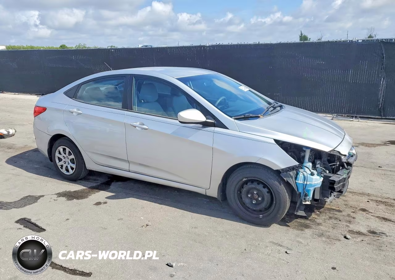 2013 Hyundai Accent Gls VIN:KMHCT4AE1DU534382 - 4