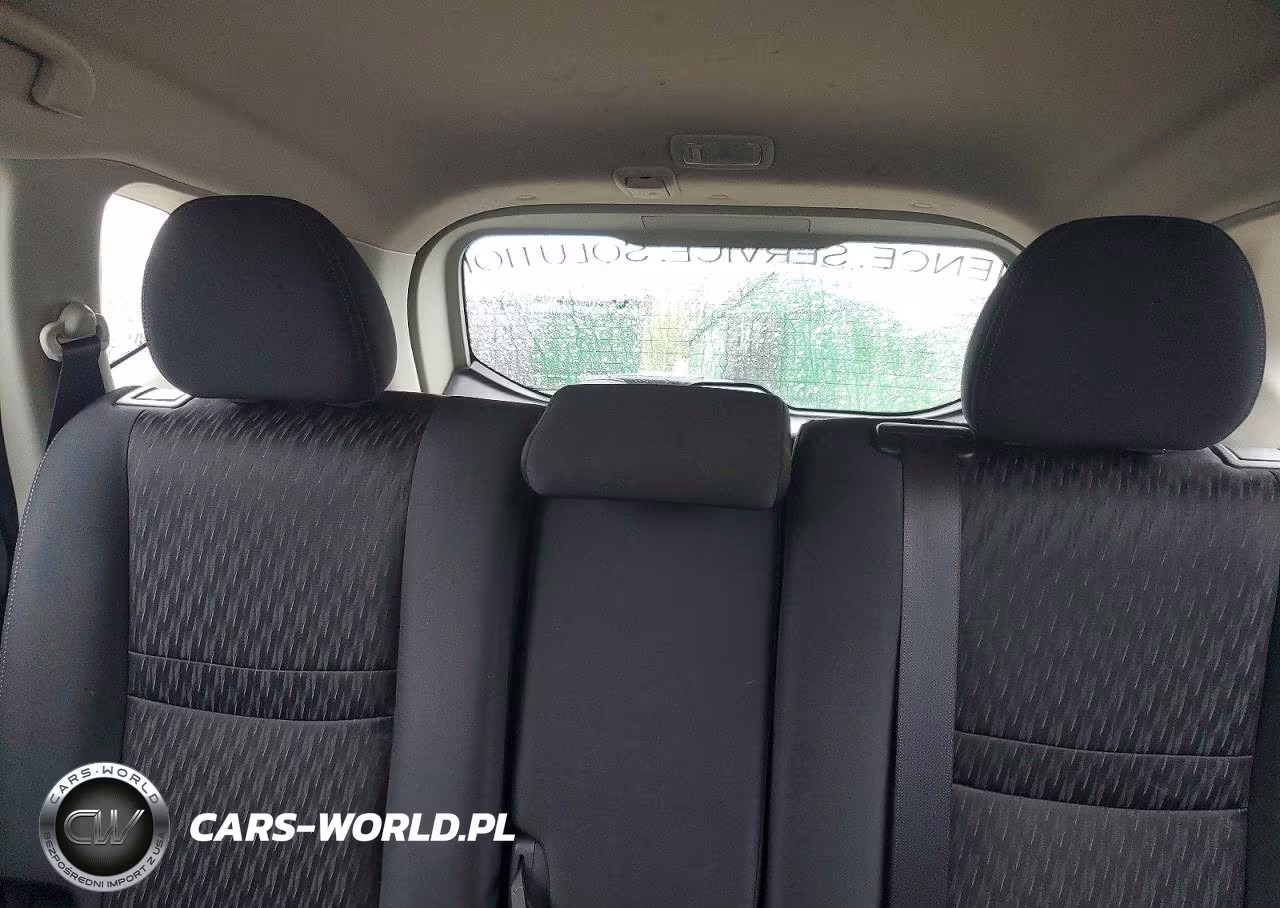 2018 Nissan Rogue S VIN:KNMAT2MVXJP602202 - 10