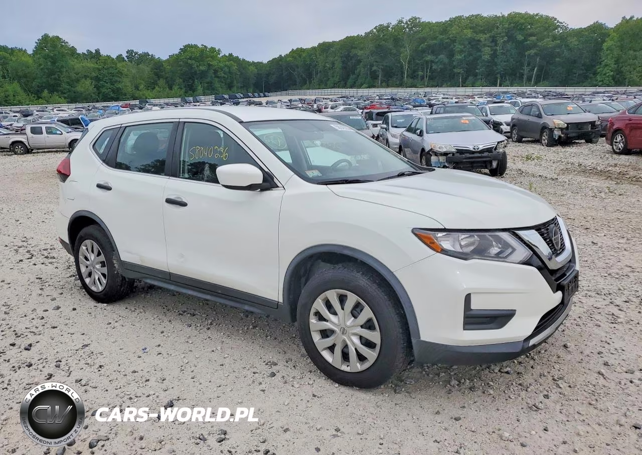 2018 Nissan Rogue S VIN:KNMAT2MVXJP602202 - 4