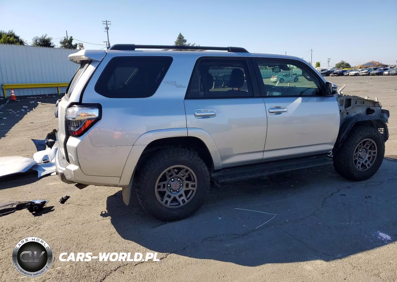 2020 Toyota 4Runner Trd Off-Road Premium VIN:JTEBU5JR7L5811787 - 3