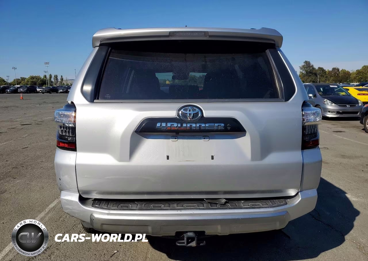 2020 Toyota 4Runner Trd Off-Road Premium VIN:JTEBU5JR7L5811787 - 6
