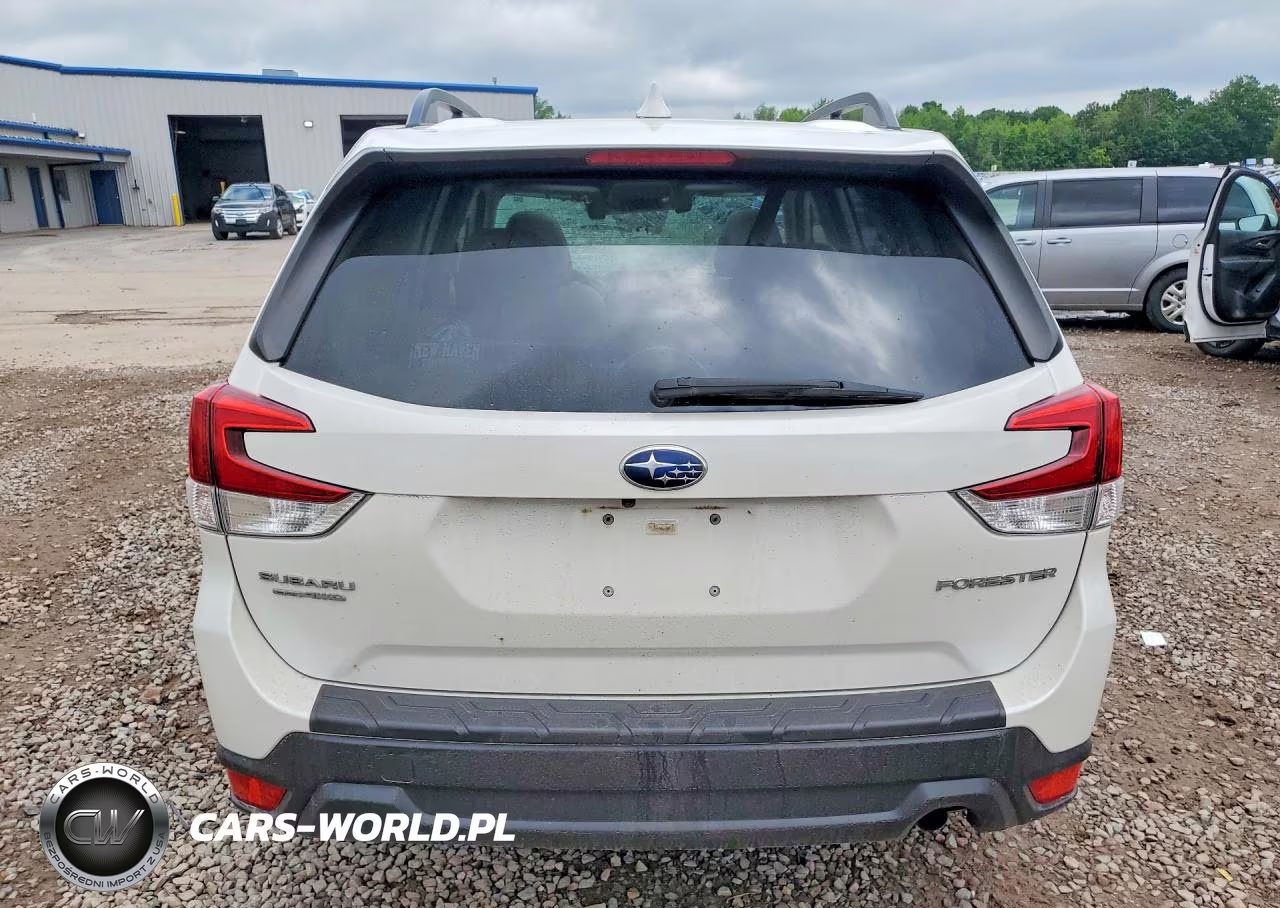 2019 Subaru Forester Premium VIN:JF2SKAEC1KH532147 - 6