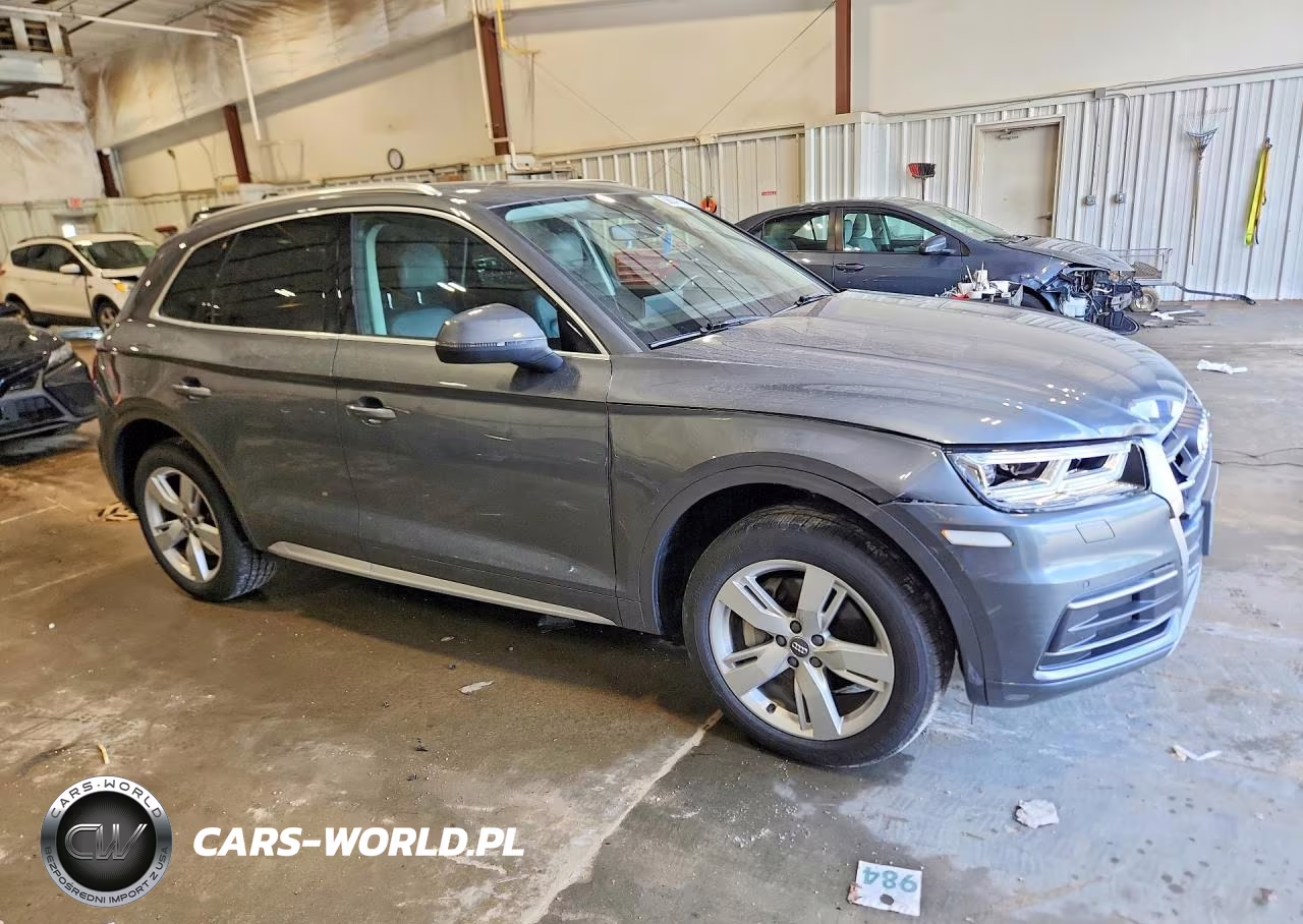 2018 Audi Q5 Premium Plus VIN:WA1BNAFY6J2016510 - 4