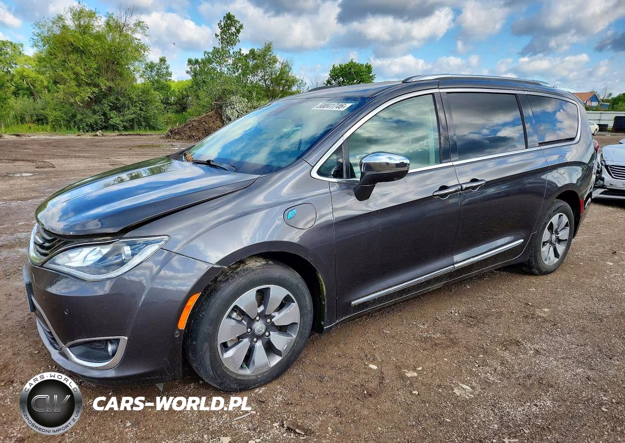 2018 Chrysler Pacifica Hybrid Limited