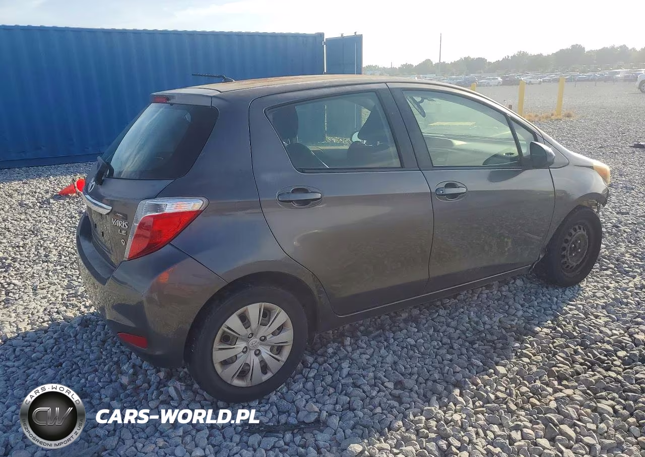 2013 Toyota Yaris 5-Door Le VIN:JTDKTUD32DD549631 - 3