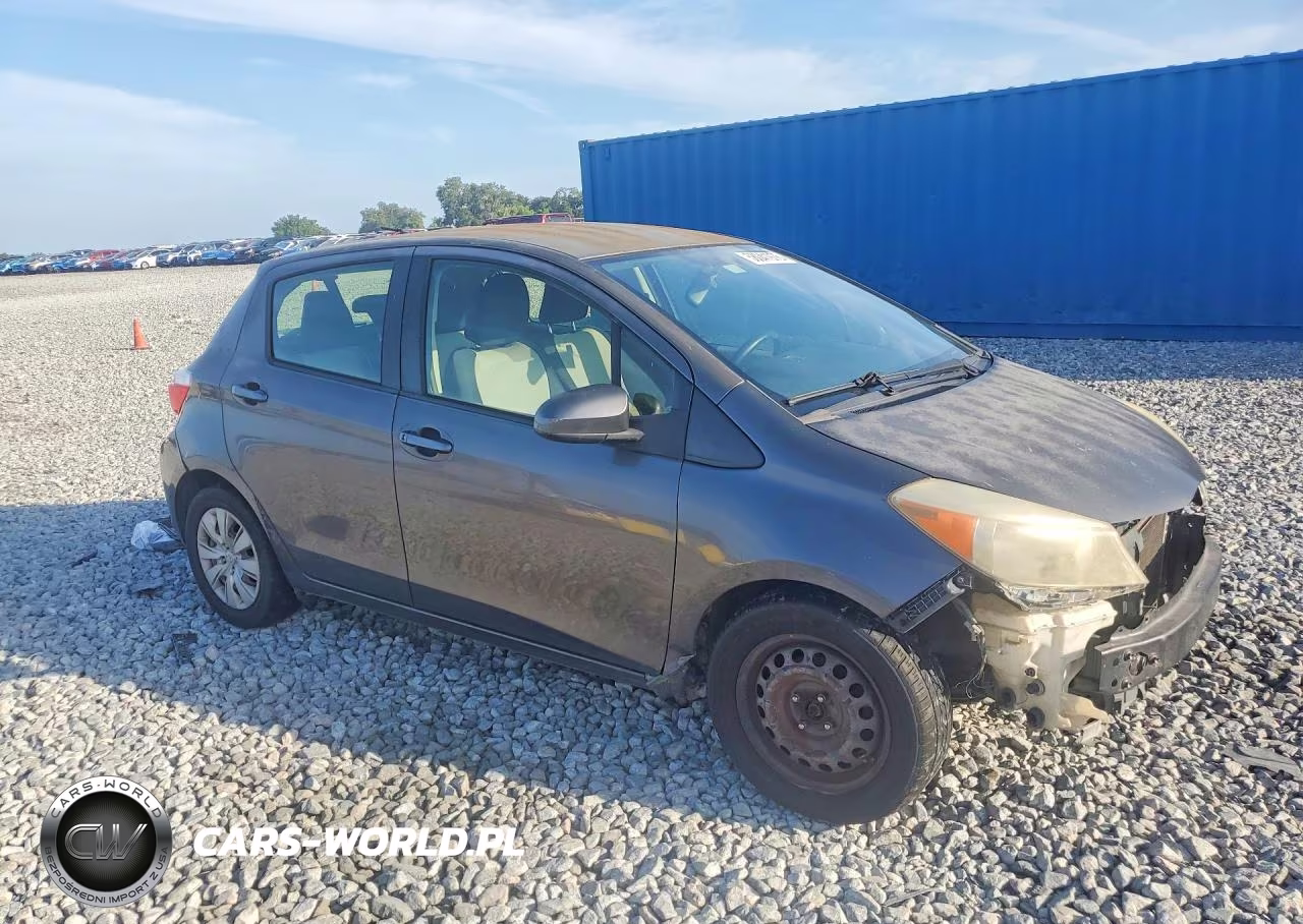 2013 Toyota Yaris 5-Door Le VIN:JTDKTUD32DD549631 - 4