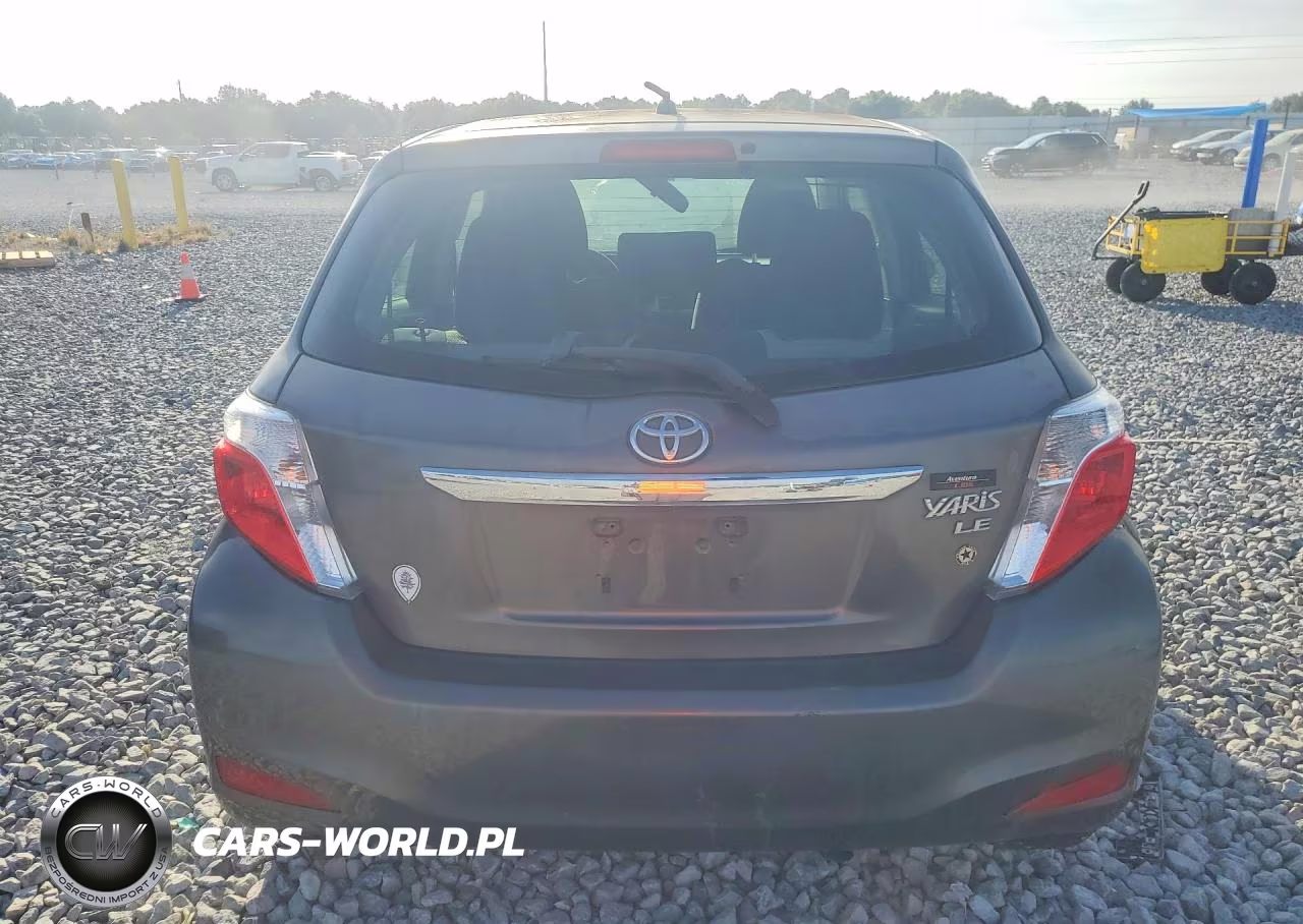 2013 Toyota Yaris 5-Door Le VIN:JTDKTUD32DD549631 - 6
