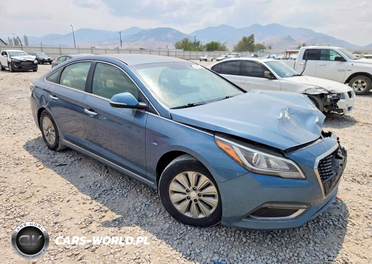 2016 Hyundai Sonata Hybrid Se VIN:KMHE24L1XGA025273 - 4