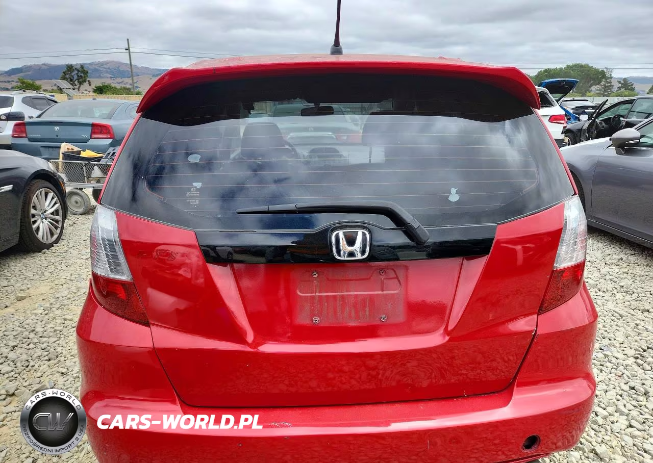 2011 Honda Fit Sport VIN:JHMGE8H57BS011405 - 6