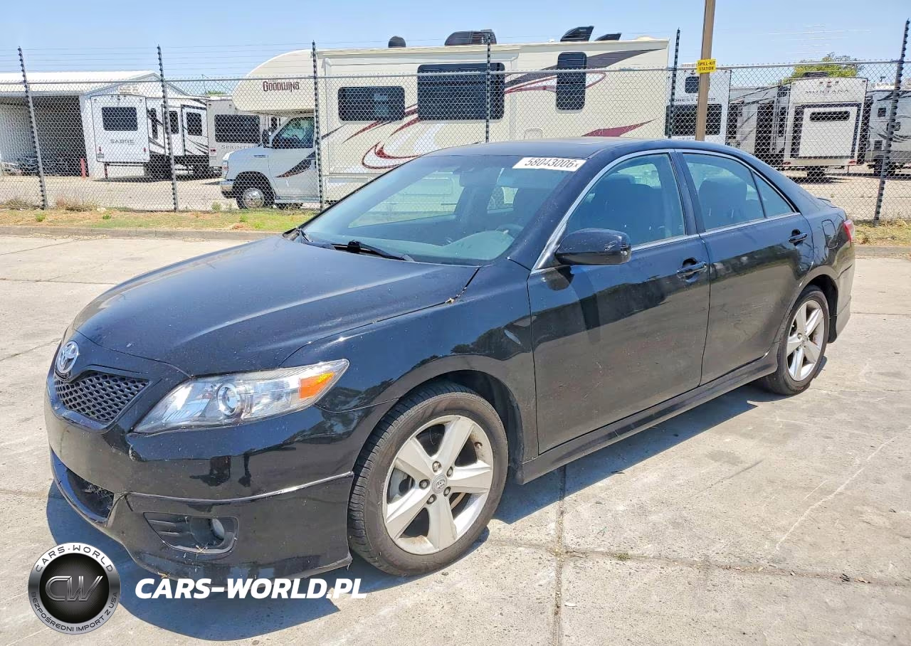 2010 Toyota Camry Se – zdjęcie 1 z 12