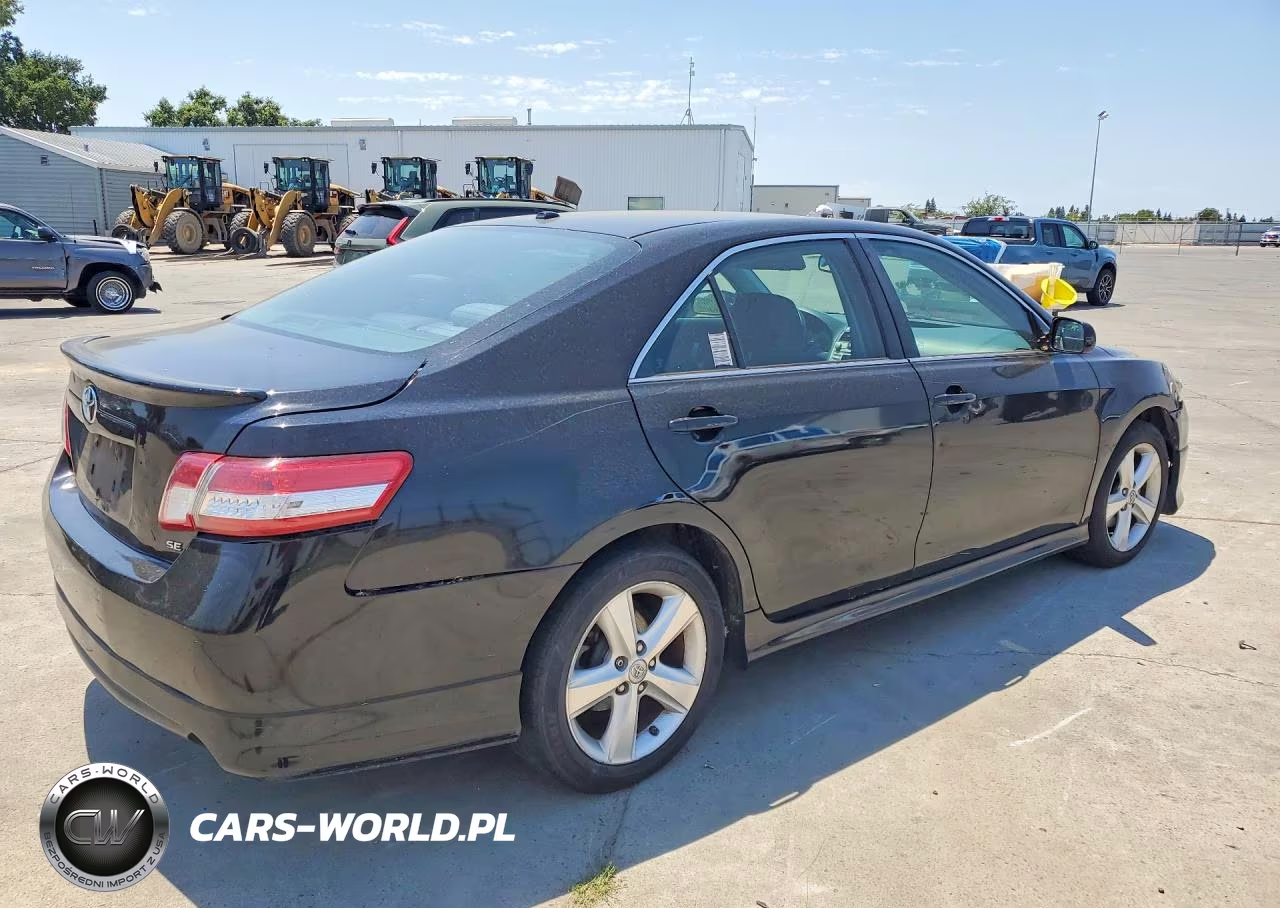 2010 Toyota Camry Se VIN:4T1BF3EK1AU110127 - 3