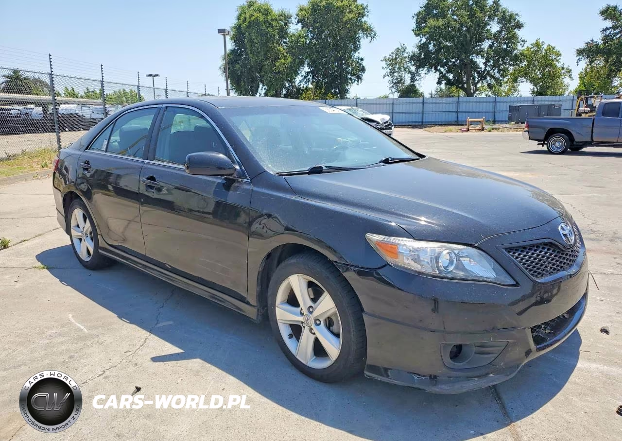 2010 Toyota Camry Se VIN:4T1BF3EK1AU110127 - 4
