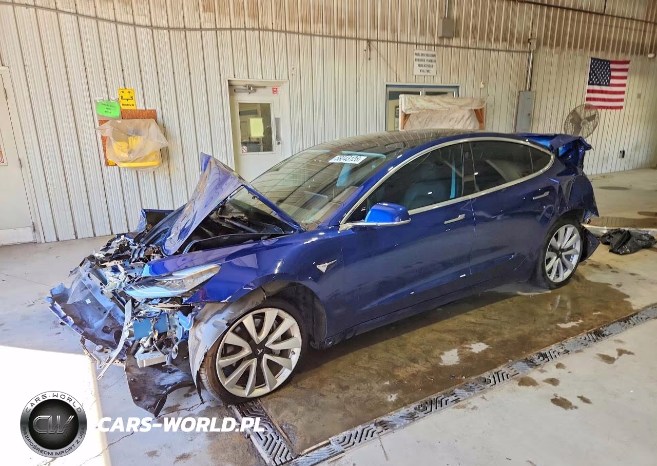 2020 Tesla Model 3 – zdjęcie 1 z 13