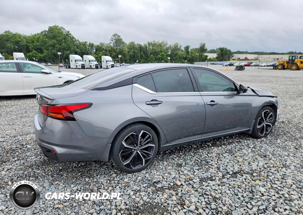 2023 Nissan Altima Sr VIN:1N4BL4CV2PN374725 - 3