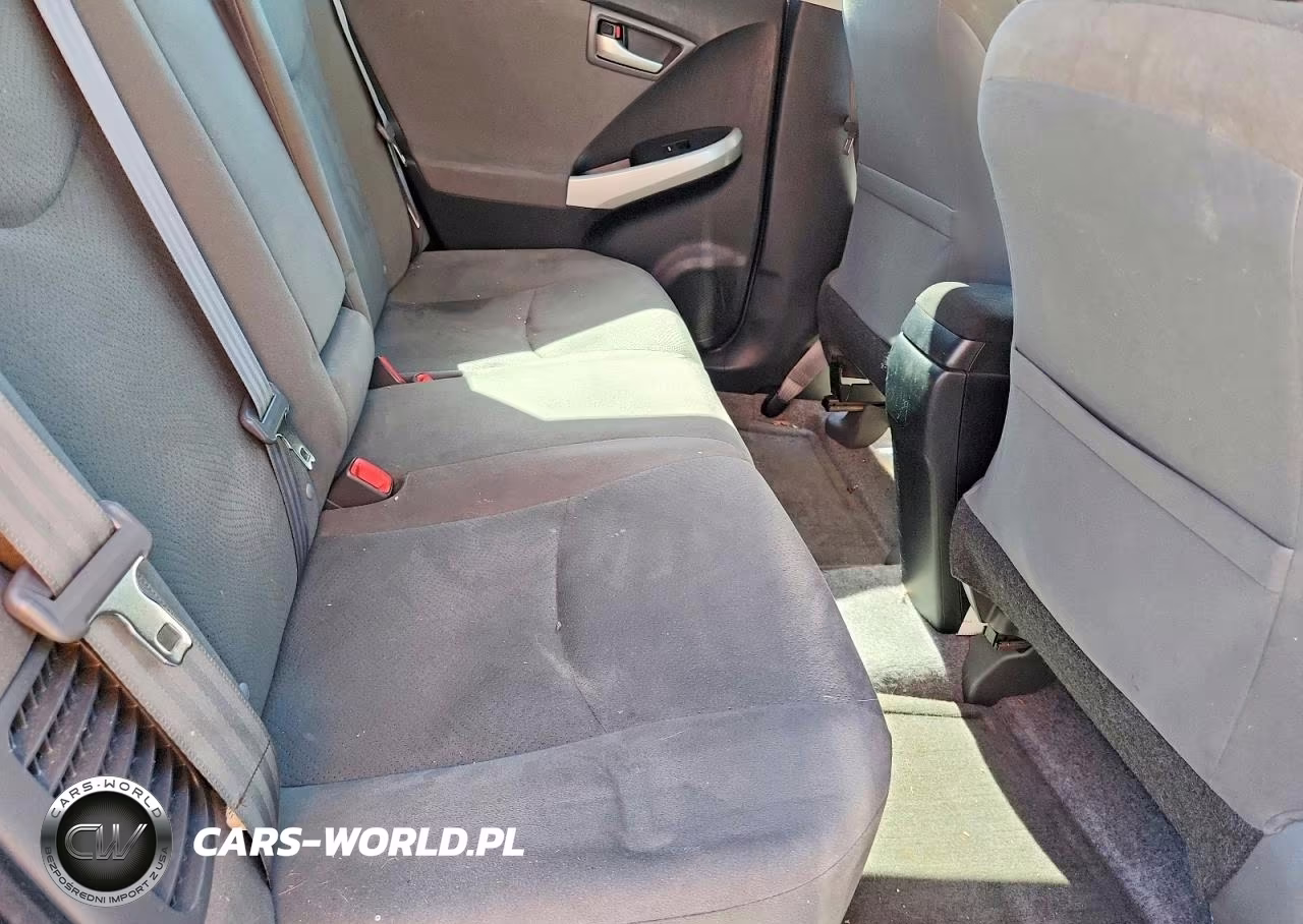 2015 Toyota Prius Three VIN:JTDKN3DU2F0430470 - 10