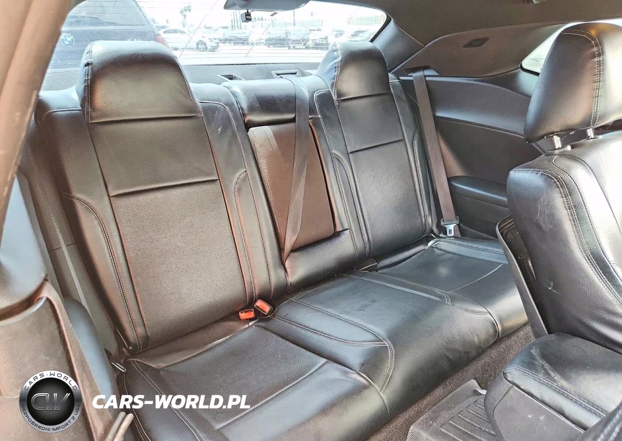 2015 Dodge Challenger Sxt VIN:2C3CDZAG1FH719011 - 10