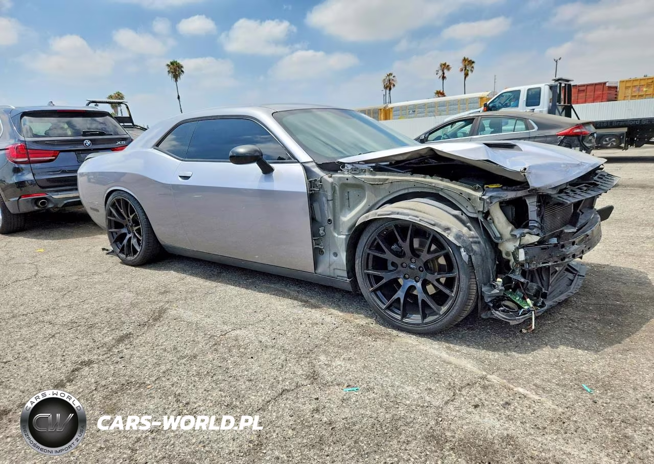 2015 Dodge Challenger Sxt VIN:2C3CDZAG1FH719011 - 4