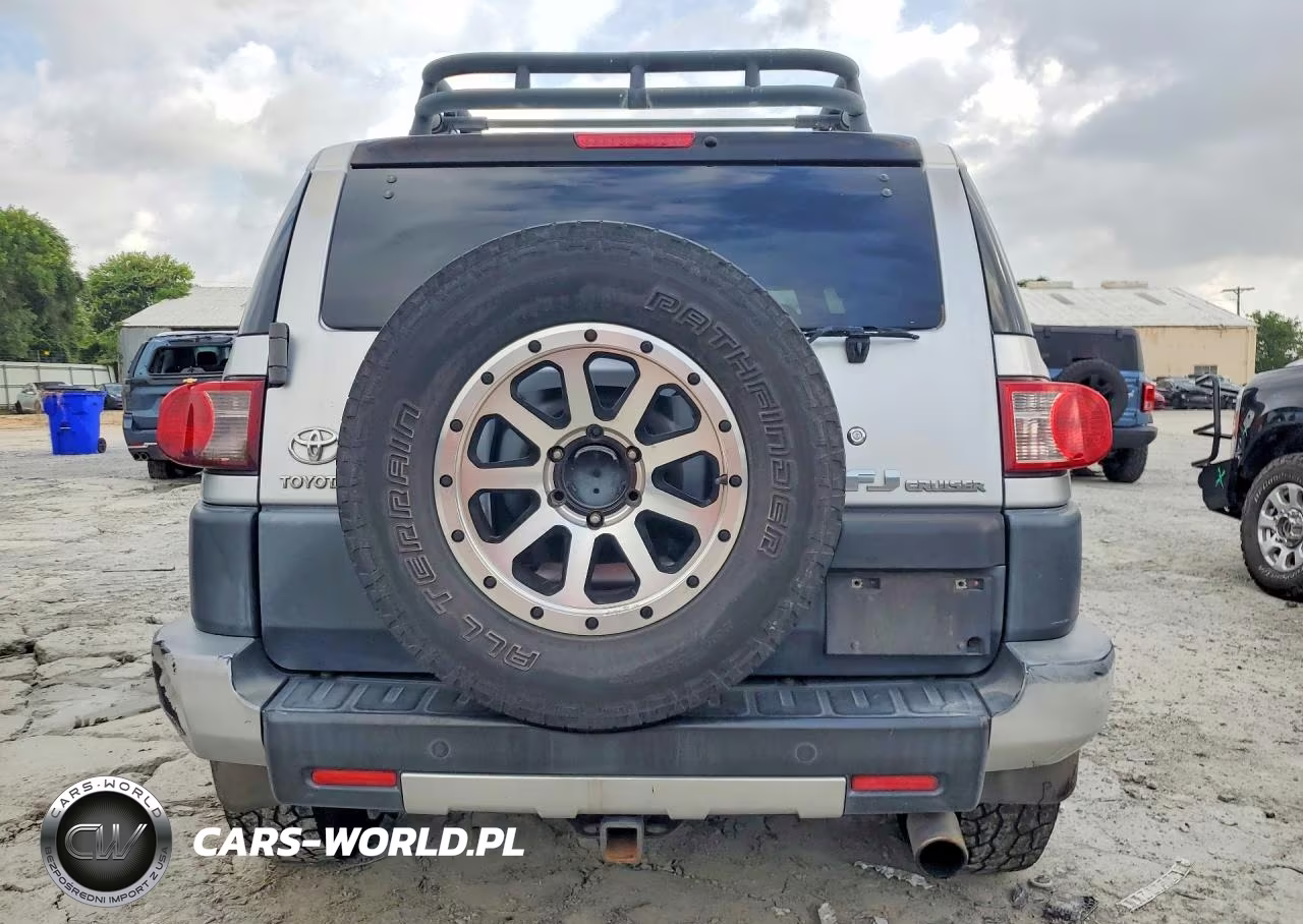 2007 Toyota Fj Cruiser Base VIN:JTEZU11F970004896 - 6