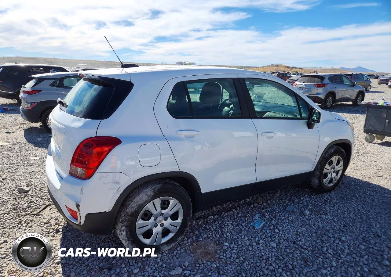2017 Chevrolet Trax Ls VIN:KL7CJKSB1HB124506 - 3