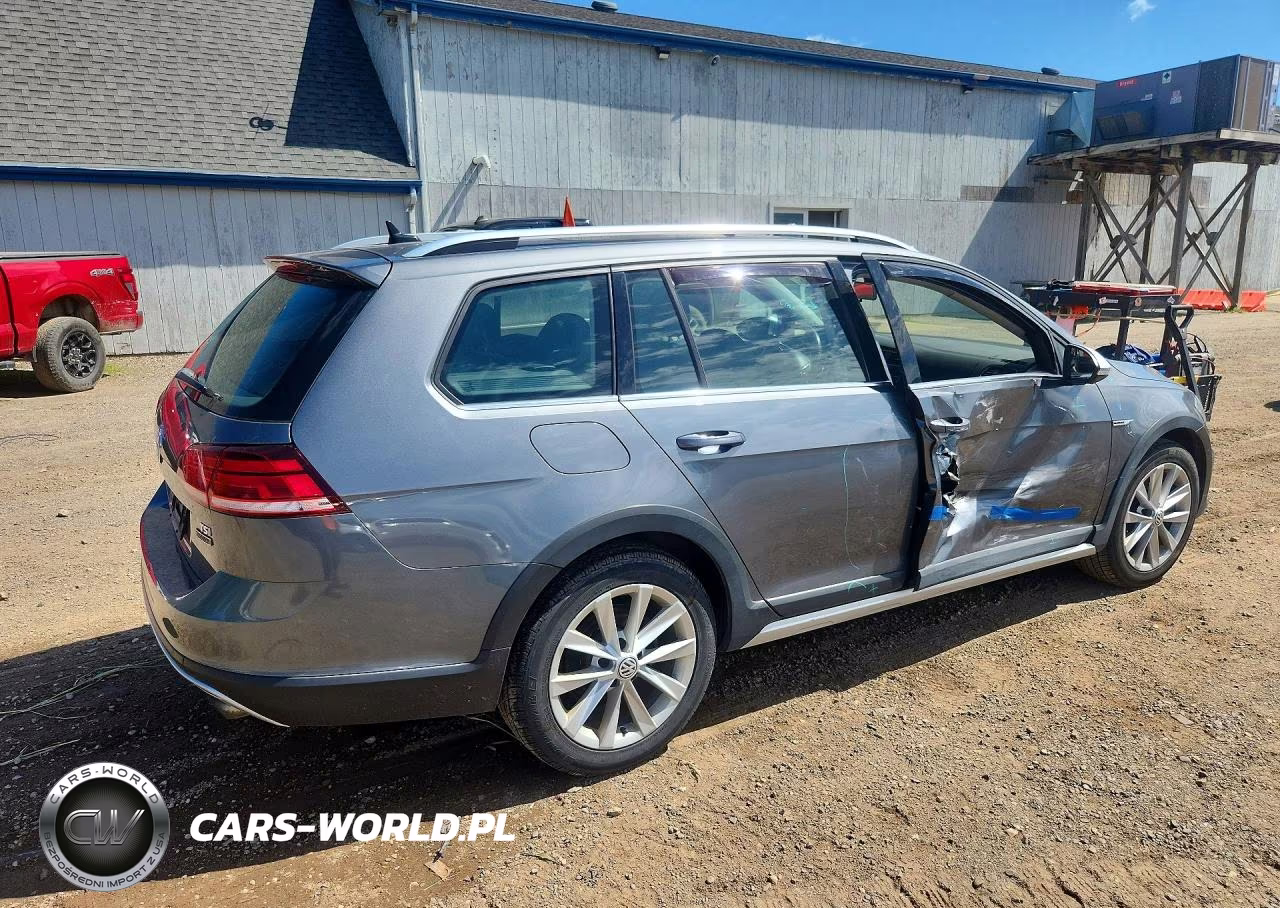 2018 Volkswagen Golf Alltrack S VIN:3VWH17AU7JM759573 - 3