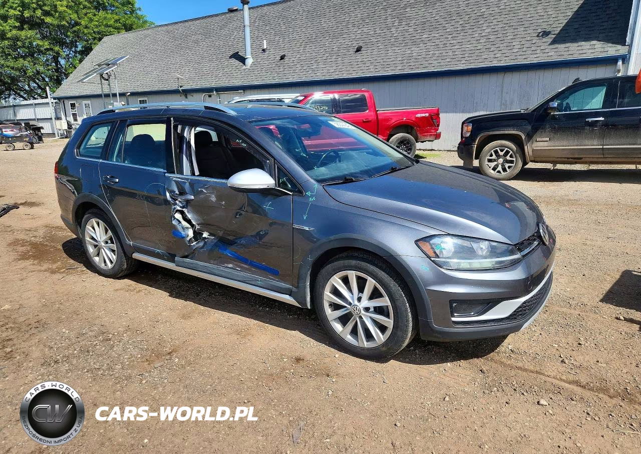 2018 Volkswagen Golf Alltrack S VIN:3VWH17AU7JM759573 - 4