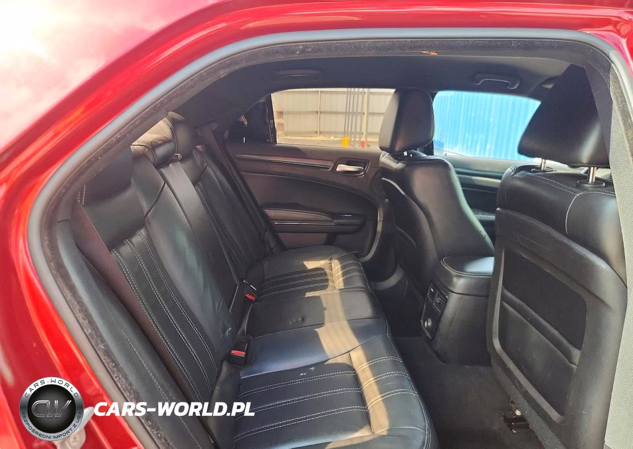 2014 Chrysler 300 S VIN:2C3CCAGG1EH263716 - 10