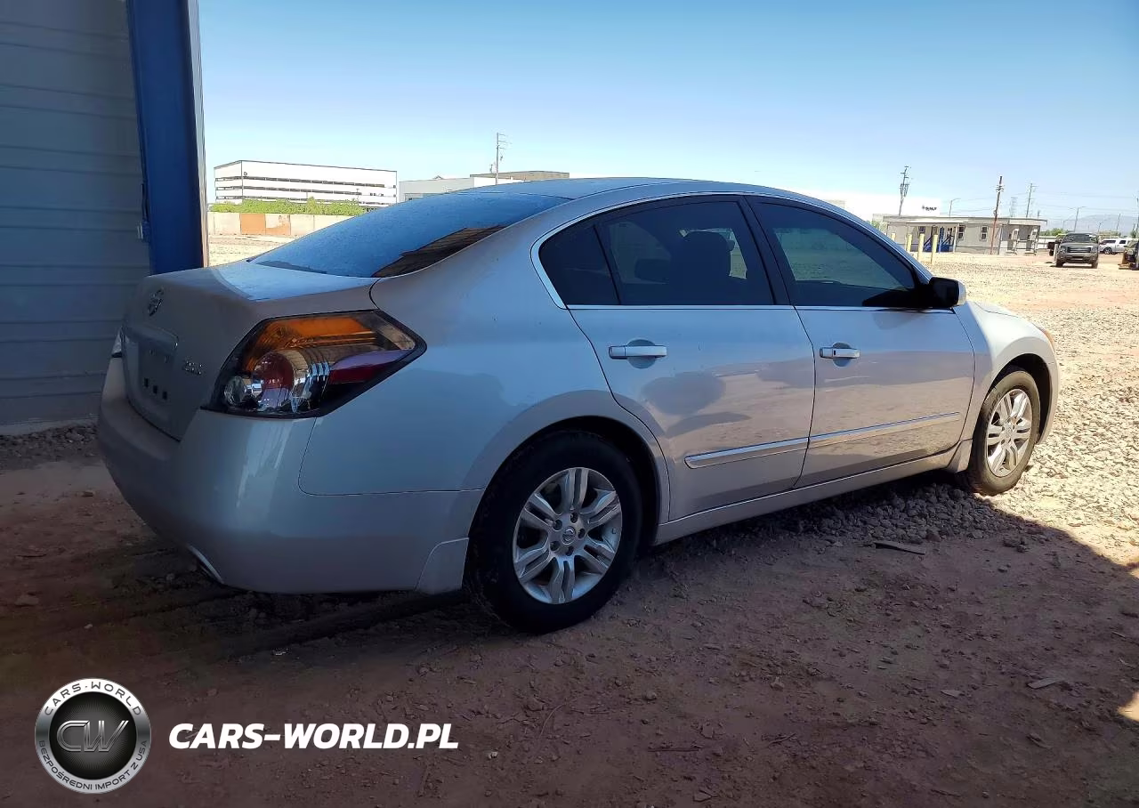 2012 Nissan Altima 2.5 VIN:1N4AL2AP2CN402070 - 3
