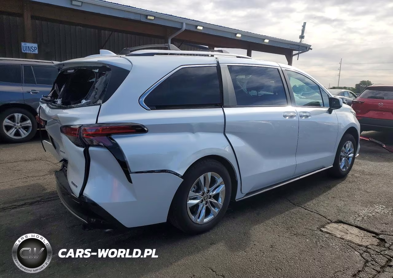 2025 Toyota Sienna Limited 7-Passenger VIN:5TDZSKFC5SS179764 - 3