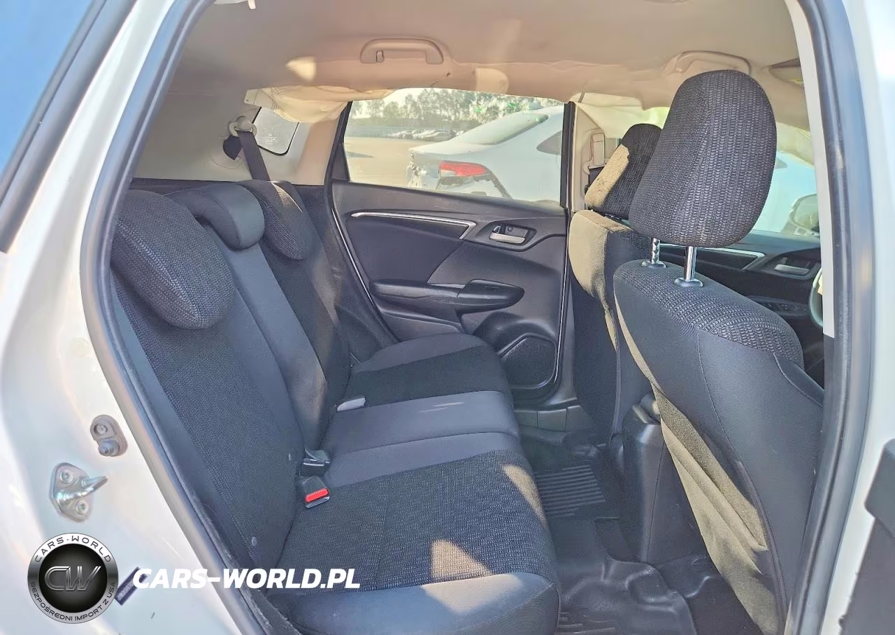 2016 Honda Fit Lx VIN:JHMGK5H57GX003824 - 10
