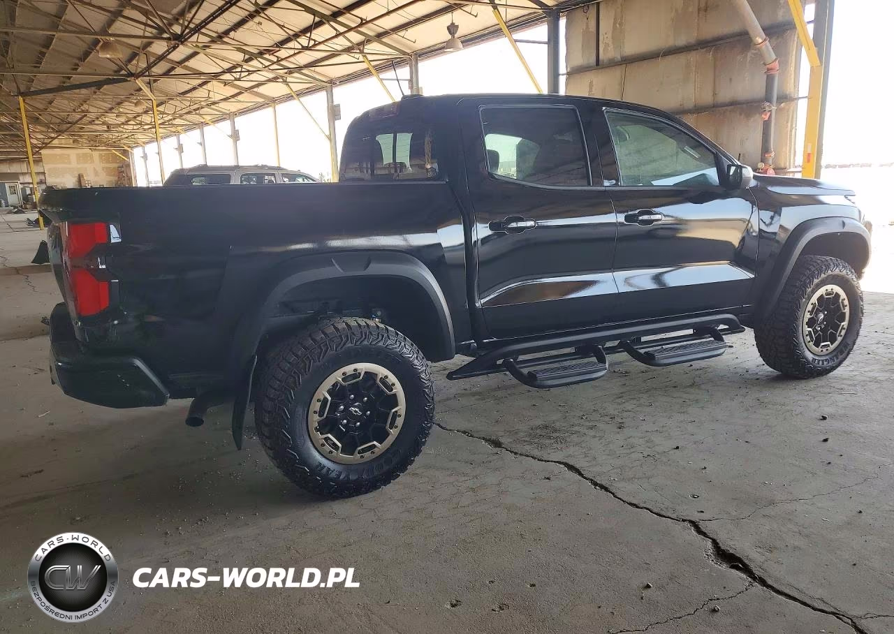2025 Chevrolet Colorado Zr2 VIN:1GCPTFEK8S1234743 - 3