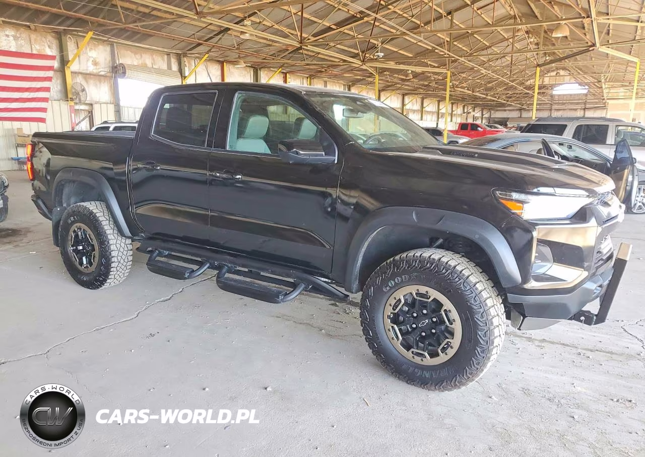 2025 Chevrolet Colorado Zr2 VIN:1GCPTFEK8S1234743 - 4